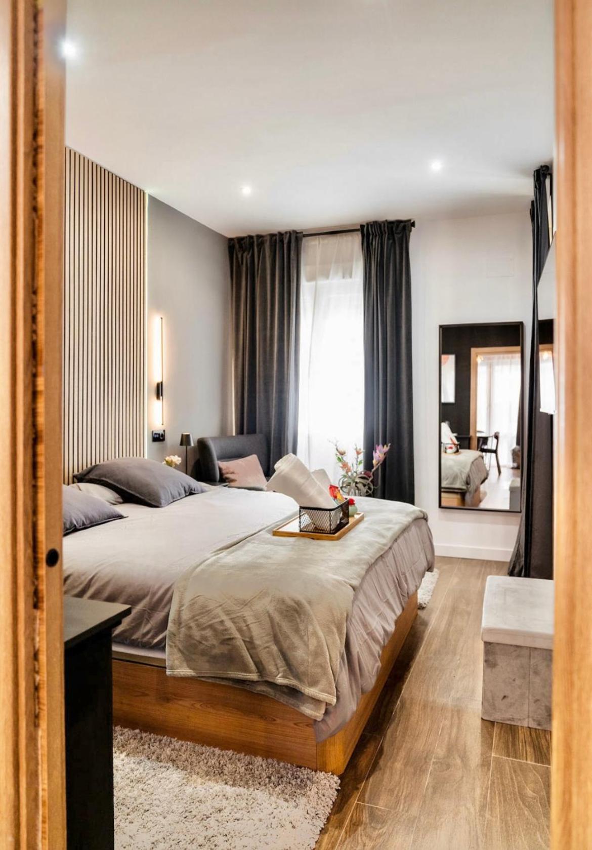 Luxury And Elegant Apartment Madrid Bagian luar foto