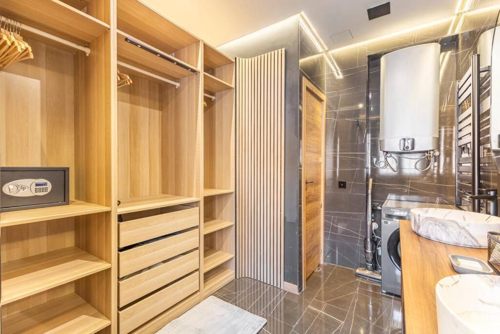 Luxury And Elegant Apartment Madrid Bagian luar foto